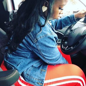 Meet your Posher, Samira